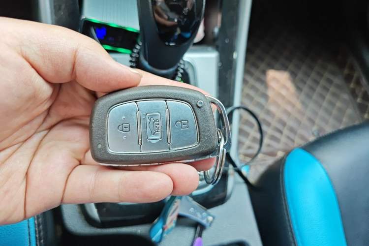 Used Hyundai Elantra (5th Generation / Langdong) 2015 1.6L Automatic Leading Model Vehicle Key