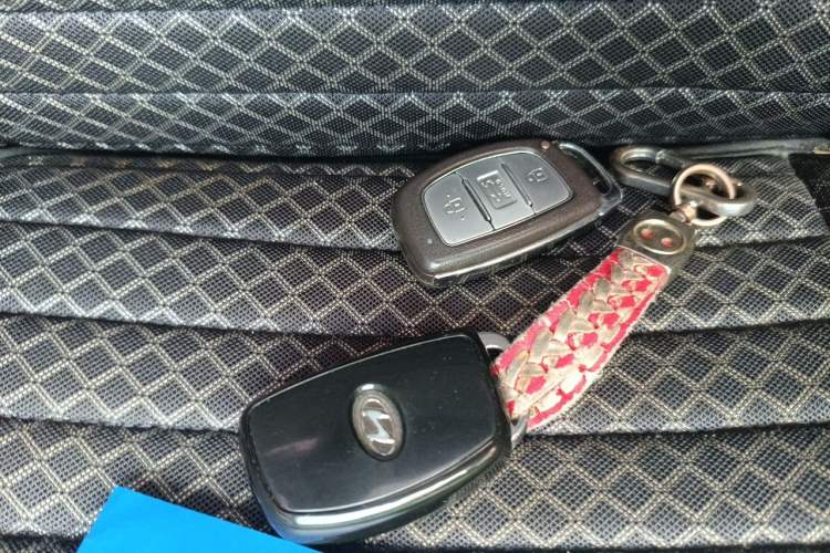 Used Hyundai Elantra (5th Generation / Langdong) 2015 1.6L Automatic Leading Model Vehicle Key