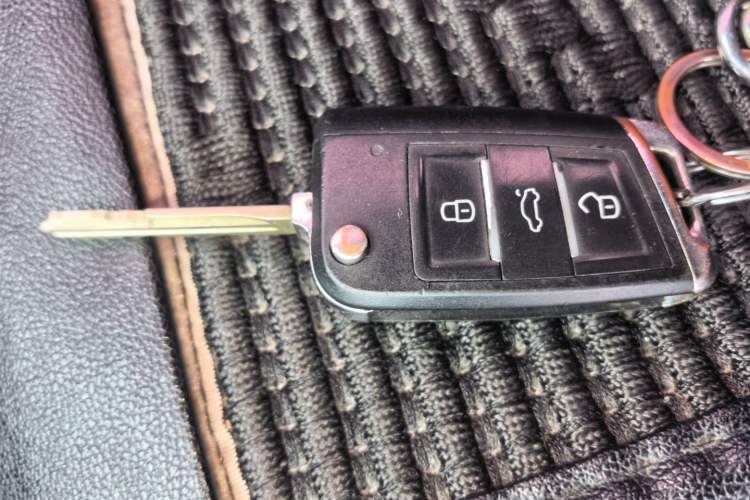 Used Hyundai Elantra (5th Generation / Langdong) 2015 1.6L Manual Fashion Edition Vehicle Key
