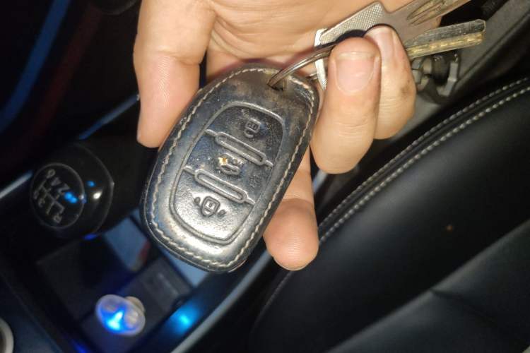 Used Hyundai Elantra (5th Generation / Langdong) 2015 1.6L Manual Leading Model Vehicle Key