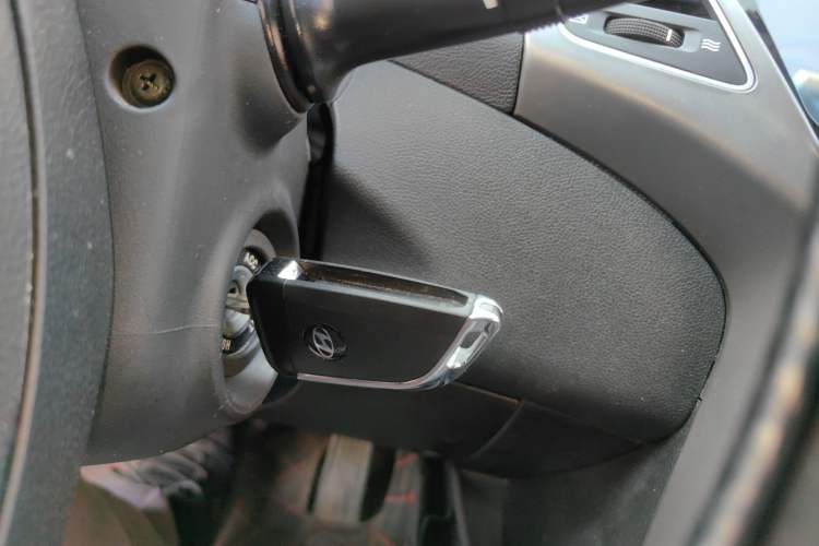 Used Hyundai Elantra (5th Generation / Langdong) 2015 1.6L Automatic Fashion Model Vehicle Key