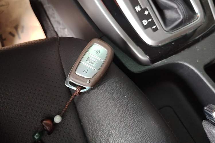 Used Hyundai Elantra (5th Generation / Langdong) 2015 1.6L Automatic Leading Model Vehicle Key