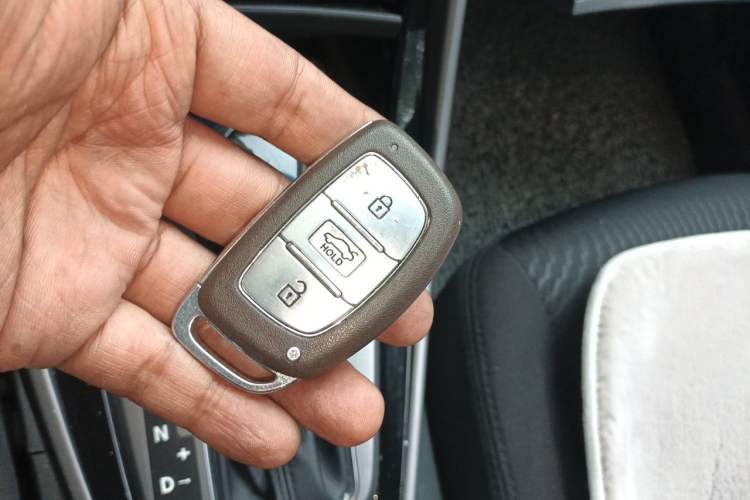 Used Hyundai Elantra (5th Generation / Langdong) 2015 1.6L Automatic Leading Model Vehicle Key