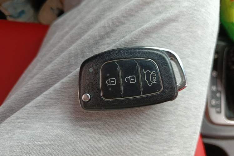 Used Hyundai Elantra (5th Generation / Langdong) 2015 1.6L Automatic Leading Model Vehicle Key