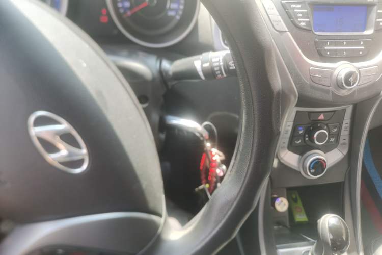 Used Hyundai Elantra (5th Generation / Langdong) 2015 1.6L Automatic Fashion Model Vehicle Key