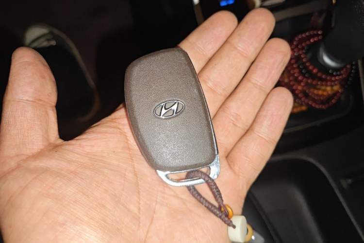 Used Hyundai Elantra (5th Generation / Langdong) 2015 1.6L Manual Leading Model Vehicle Key