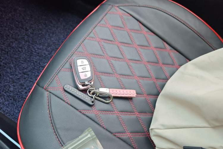 Used Hyundai Elantra (5th Generation / Langdong) 2015 1.6L Automatic Luxury Model Vehicle Key
