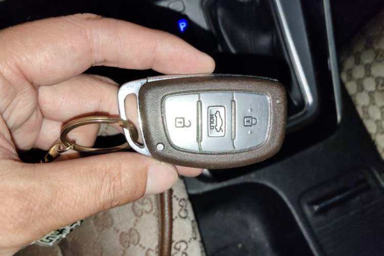 Used Hyundai Elantra (5th Generation / Langdong) 2015 1.6L Automatic Leading Model Vehicle Key