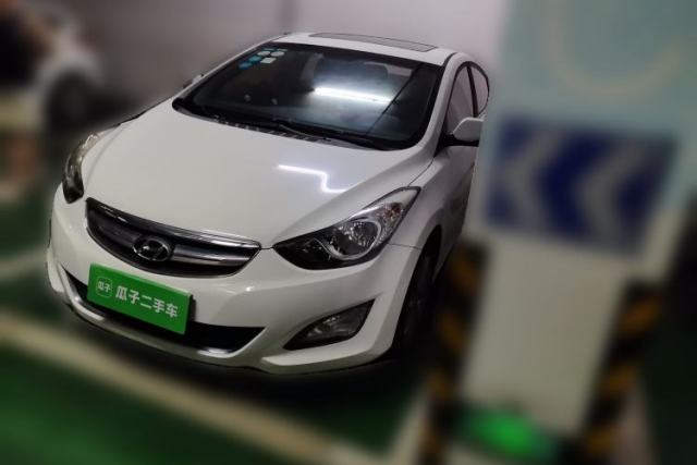 Używany Hyundai Elantra (5th Generation / Langdong) 2015 1.6L Automatic Leading Model