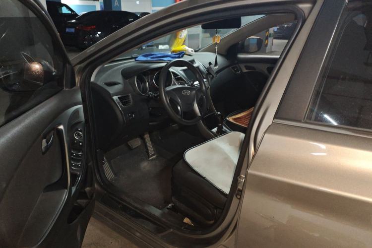 Used Hyundai Elantra (5th Generation / Langdong) 2015 1.6L Automatic Luxury Model Driver Seat