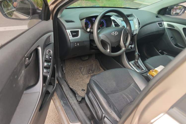 Used Hyundai Elantra (5th Generation / Langdong) 2015 1.6L Automatic Fashion Model Driver Seat