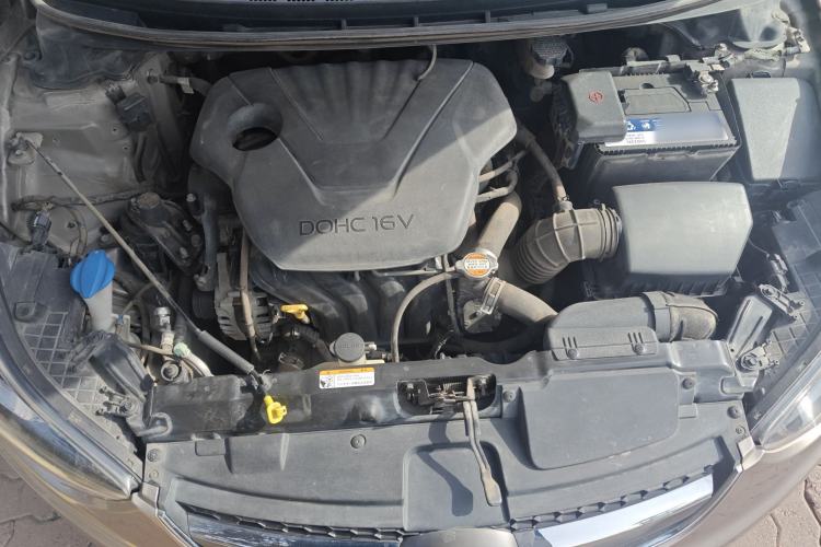 Used Hyundai Elantra (5th Generation / Langdong) 2015 1.6L Automatic Leading Model Engine Bay
