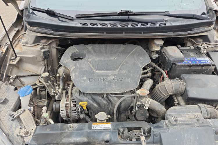 Used Hyundai Elantra (5th Generation / Langdong) 2015 1.6L Automatic Leading Model Engine Bay