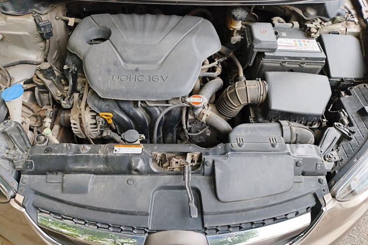 Used Hyundai Elantra (5th Generation / Langdong) 2015 1.6L Manual Leading Model Engine Bay