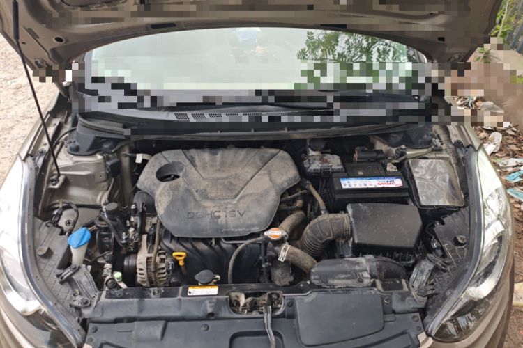 Used Hyundai Elantra (5th Generation / Langdong) 2015 1.6L Automatic Luxury Model Engine Bay