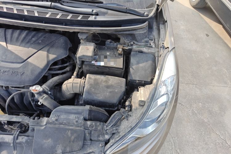 Used Hyundai Elantra (5th Generation / Langdong) 2015 1.6L Manual Leading Model Engine Bay Left