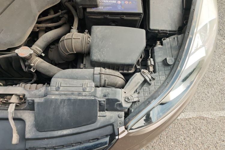 Used Hyundai Elantra (5th Generation / Langdong) 2015 1.6L Automatic Fashion Model Engine Bay Left