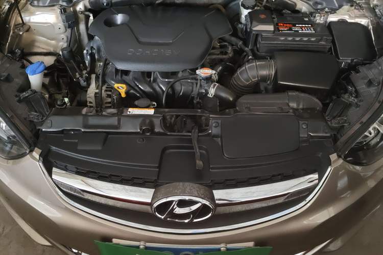 Used Hyundai Elantra (5th Generation / Langdong) 2015 1.6L Automatic Fashion Model Engine Bay