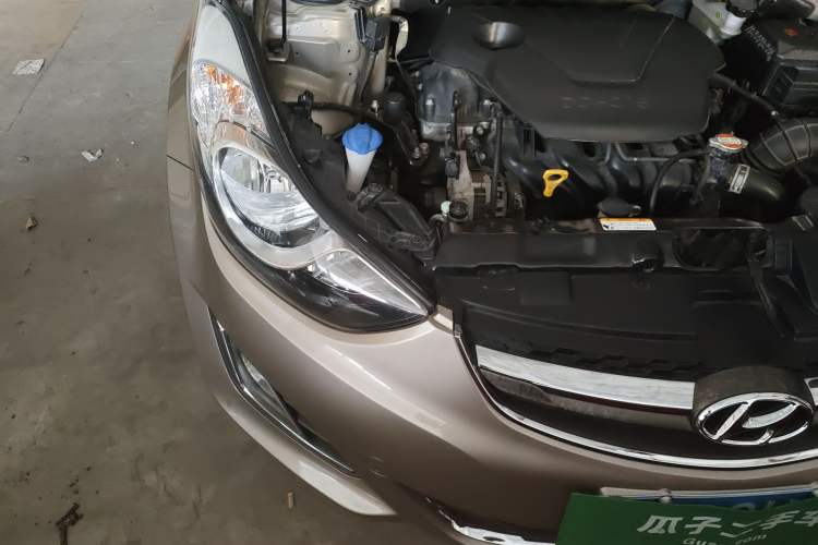Used Hyundai Elantra (5th Generation / Langdong) 2015 1.6L Automatic Fashion Model Engine Bay Right