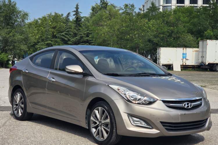 Used Hyundai Elantra (5th Generation / Langdong) 2015 1.6L Automatic Leading Model Exterior 2