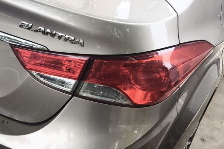 Used Hyundai Elantra (5th Generation / Langdong) 2015 1.6L Automatic Leading Model Exterior 3