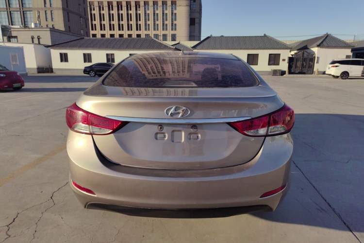 Used Hyundai Elantra (5th Generation / Langdong) 2015 1.6L Manual Fashion Edition Exterior 4