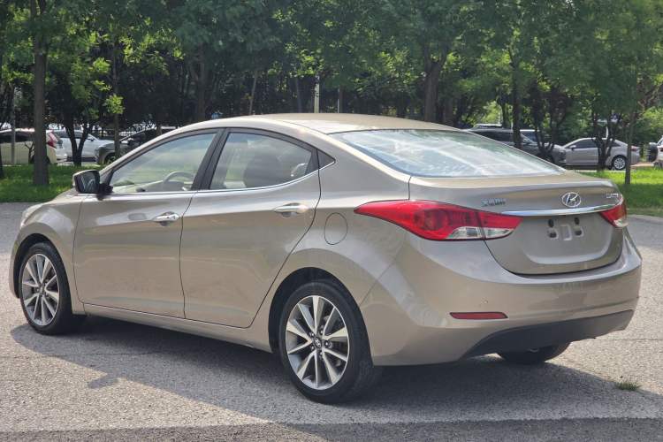 Used Hyundai Elantra (5th Generation / Langdong) 2015 1.6L Automatic Leading Model Exterior 4