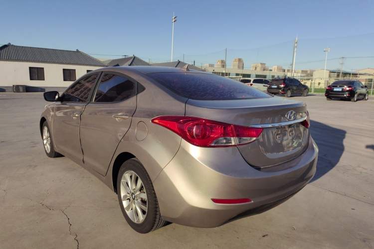 Used Hyundai Elantra (5th Generation / Langdong) 2015 1.6L Manual Fashion Edition Exterior 5