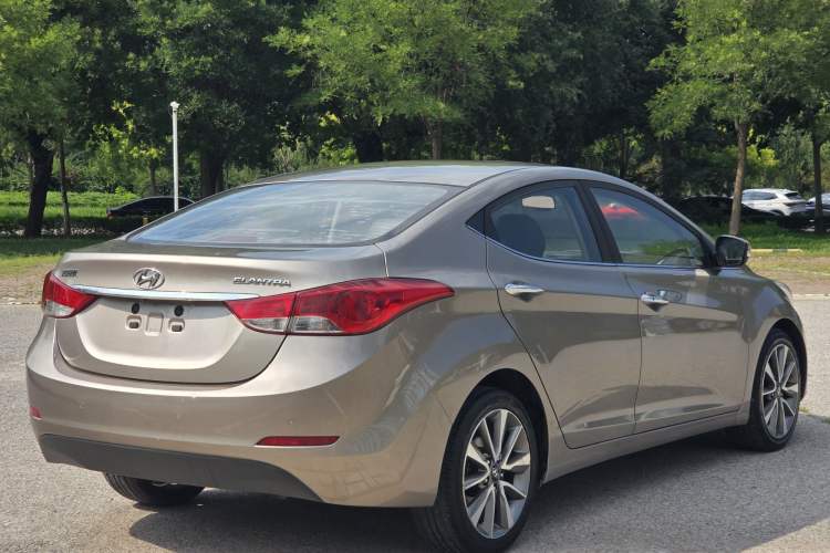 Used Hyundai Elantra (5th Generation / Langdong) 2015 1.6L Automatic Leading Model Exterior 6