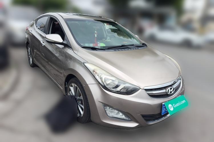 Used Hyundai Elantra (5th Generation / Langdong) 2015 1.6L Automatic Leading Model Front Right 45 Deg