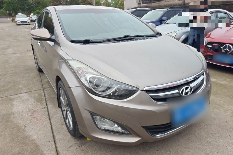 Used Hyundai Elantra (5th Generation / Langdong) 2015 1.6L Automatic Leading Model Front Right 45 Deg