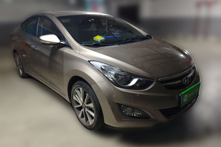 Used Hyundai Elantra (5th Generation / Langdong) 2015 1.6L Automatic Luxury Model Front Right 45 Deg