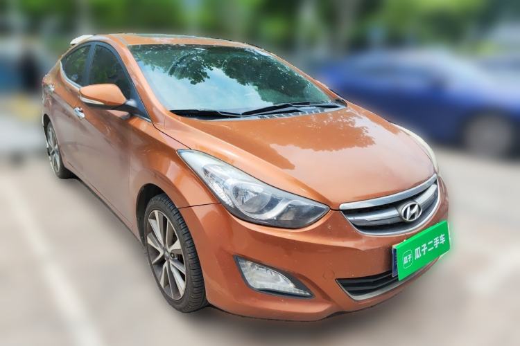 Used Hyundai Elantra (5th Generation / Langdong) 2015 1.6L Automatic Leading Model Front Right 45 Deg