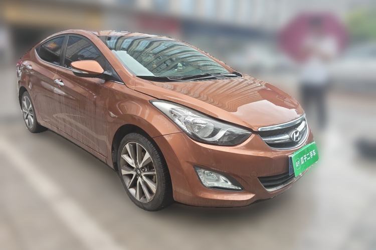 Used Hyundai Elantra (5th Generation / Langdong) 2015 1.6L Automatic Leading Model Front Right 45 Deg