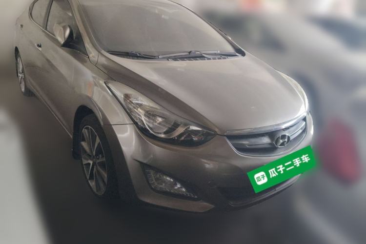 Used Hyundai Elantra (5th Generation / Langdong) 2015 1.6L Automatic Leading Model Front Right 45 Deg