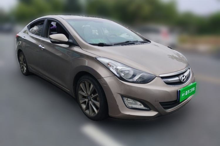 Used Hyundai Elantra (5th Generation / Langdong) 2015 1.6L Automatic Leading Model Front Right 45 Deg