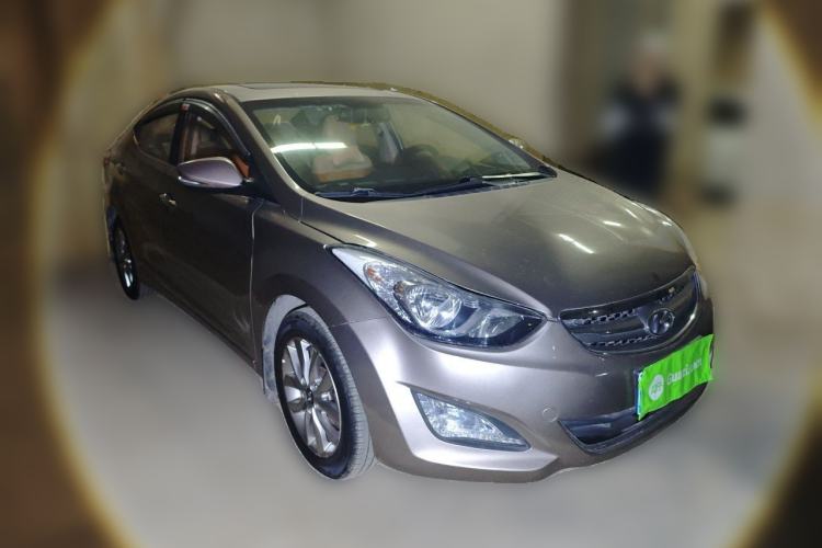 Used Hyundai Elantra (5th Generation / Langdong) 2015 1.6L Manual Leading Model Front Right 45 Deg