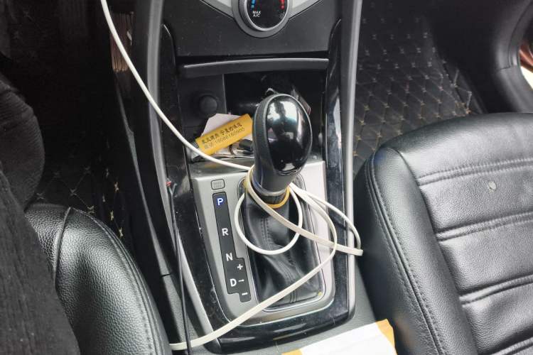 Used Hyundai Elantra (5th Generation / Langdong) 2015 1.6L Automatic Leading Model Gear Lever