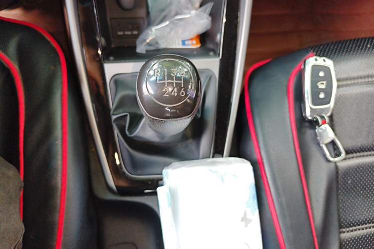 Used Hyundai Elantra (5th Generation / Langdong) 2015 1.6L Manual Leading Model Gear Lever