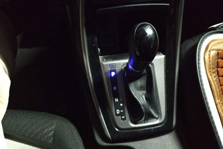 Used Hyundai Elantra (5th Generation / Langdong) 2015 1.6L Automatic Luxury Model Gear Lever