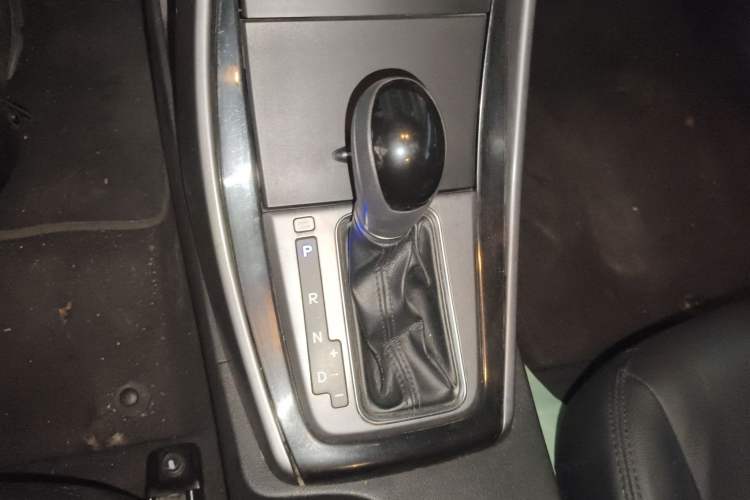 Used Hyundai Elantra (5th Generation / Langdong) 2015 1.6L Automatic Leading Model Gear Lever
