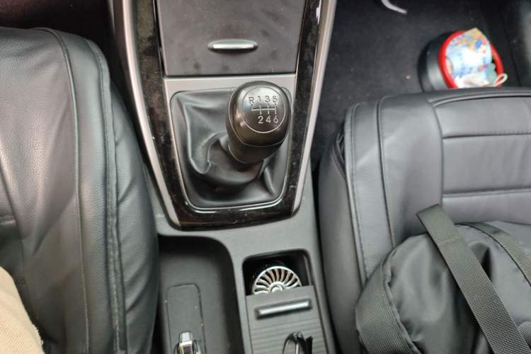 Used Hyundai Elantra (5th Generation / Langdong) 2015 1.6L Manual Leading Model Gear Lever