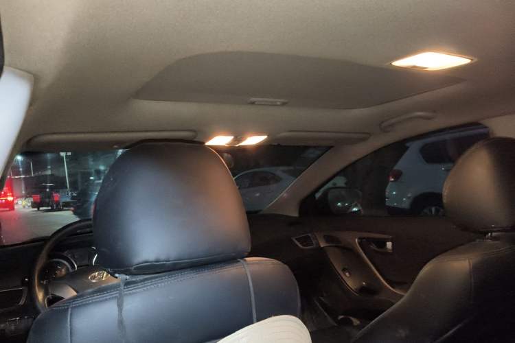 Used Hyundai Elantra (5th Generation / Langdong) 2015 1.6L Automatic Leading Model Headliner