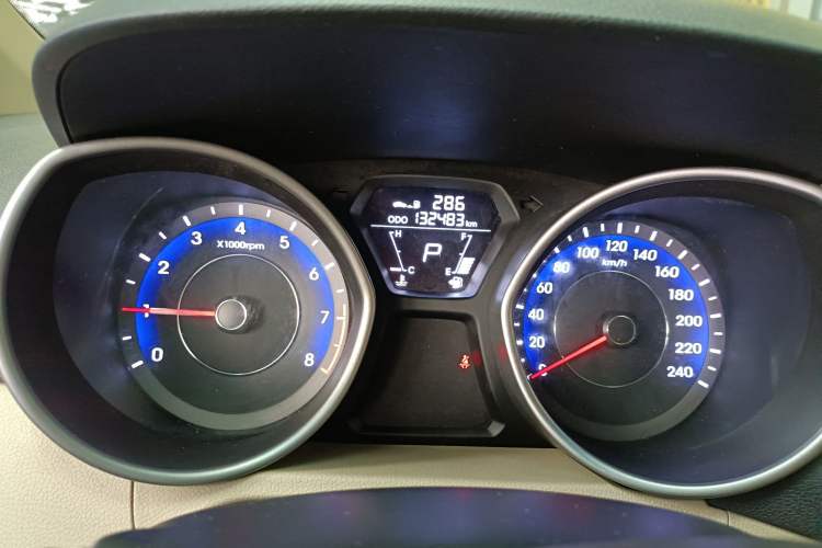 Used Hyundai Elantra (5th Generation / Langdong) 2015 1.6L Automatic Fashion Model Instrument Cluster