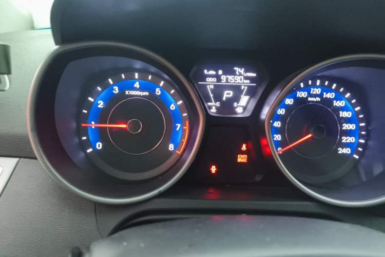 Used Hyundai Elantra (5th Generation / Langdong) 2015 1.6L Automatic Fashion Model Instrument Cluster
