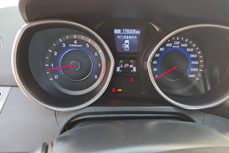 Used Hyundai Elantra (5th Generation / Langdong) 2015 1.6L Automatic Leading Model Instrument Cluster