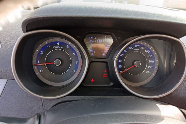 Used Hyundai Elantra (5th Generation / Langdong) 2015 1.6L Manual Fashion Edition Instrument Cluster