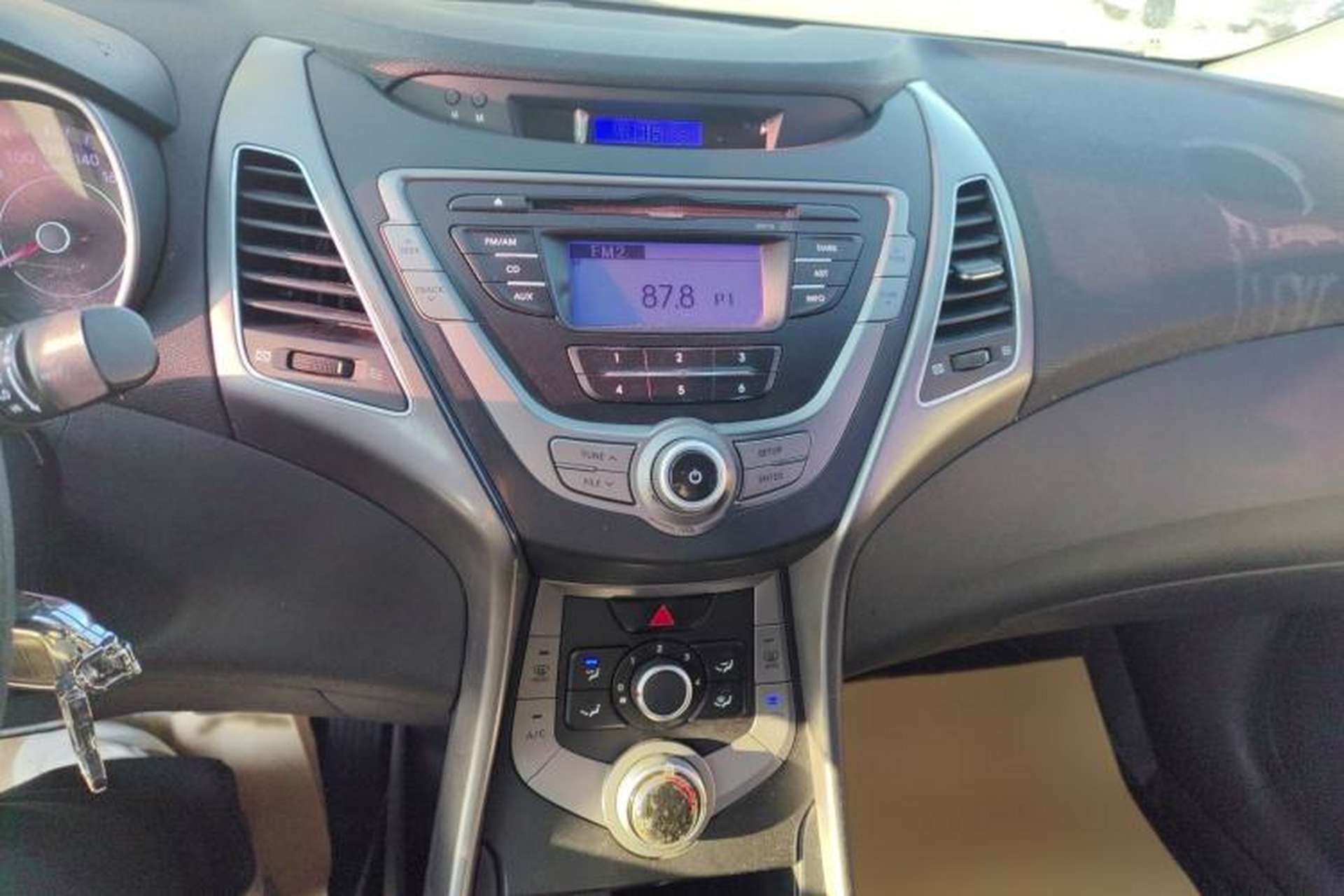 Used Hyundai Elantra (5th Generation / Langdong) 2015 1.6L Manual Fashion Edition Interior 1