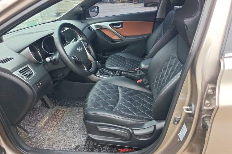 Used Hyundai Elantra (5th Generation / Langdong) 2015 1.6L Automatic Leading Model Left Front Seat