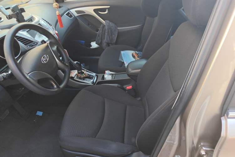 Used Hyundai Elantra (5th Generation / Langdong) 2015 1.6L Automatic Leading Model Left Front Seat
